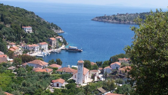 image-of-Ithaca-island-houses-overview1