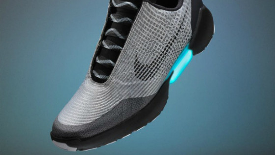 Nike-HyperAdapt-1-0-01-560